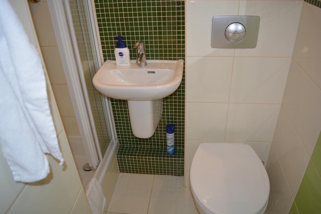 Appartement Labo Wola Warschau